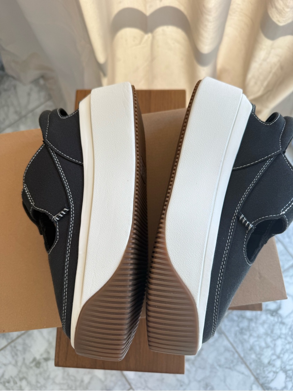 New UGG Ez-Duzzit Platform T-Strap Mary Jane Shoes - Picture 3 of 7
